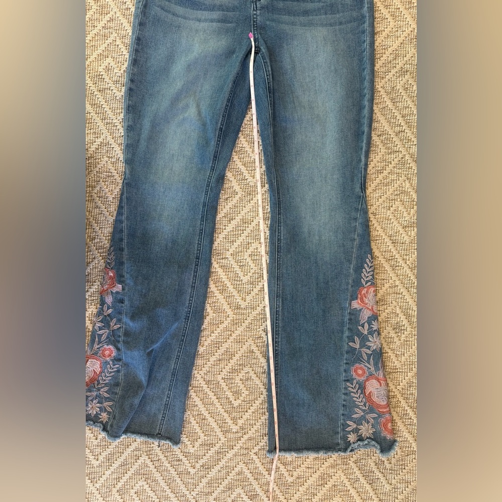 Prosperity Laura Floral Pink Embroidered Bootcut Jean, Size 31 - Picture 10 of 11